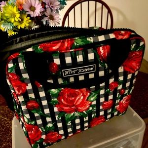 BETSEY JOHNSON TRAVEL MAKEUP BAG